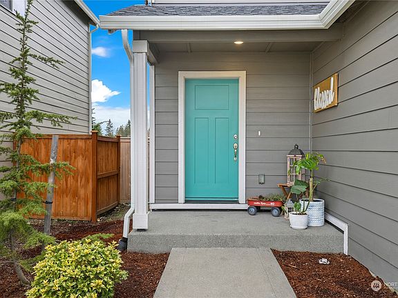2nd image of 1056 91st Avenue SE
