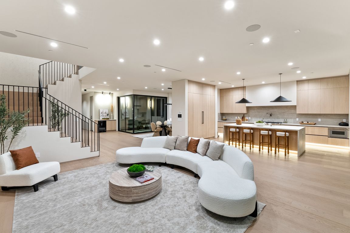 next background image