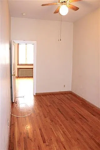 516 Park Ave — Photo 2