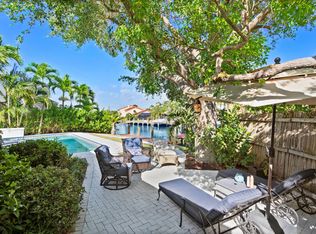 119 Queen Elizabeth Ct, Fort Pierce, FL 34949