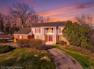 4268 Covered Bridge Rd, Bloomfield Hills, MI