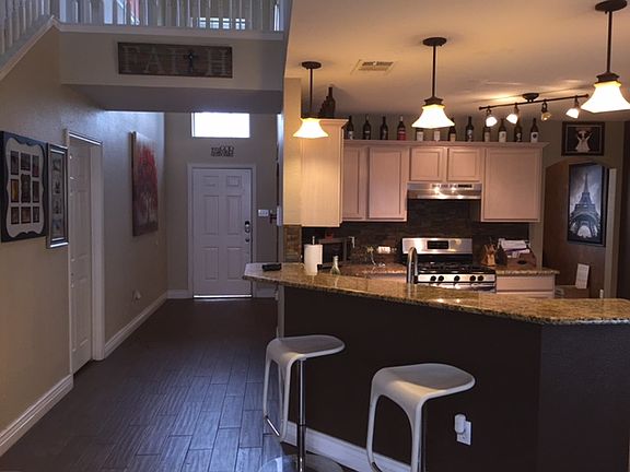 2nd image of 5561 Lawnsberry Dr