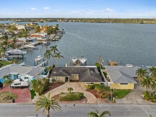 504 173rd Ave E, North Redington Beach, FL 33708