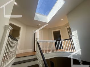 1726 Beacon St, Brookline, MA 02445