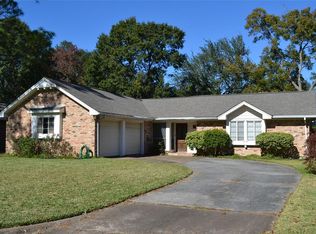 9322 Meadowbriar Ln, Houston, TX 77063