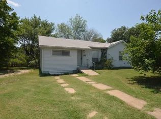 406 NE 38th St, Grand Prairie, TX 75050