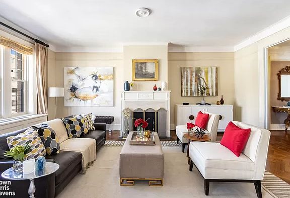 3rd image of 40 E 83rd St #11W