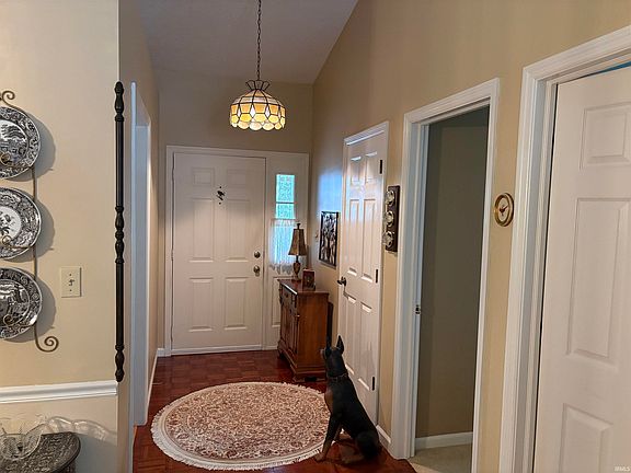 3rd image of 1114 E Berkshire Ct