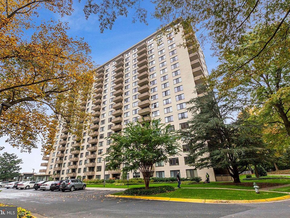 1st image of 5225 Pooks Hill Rd APT 422N