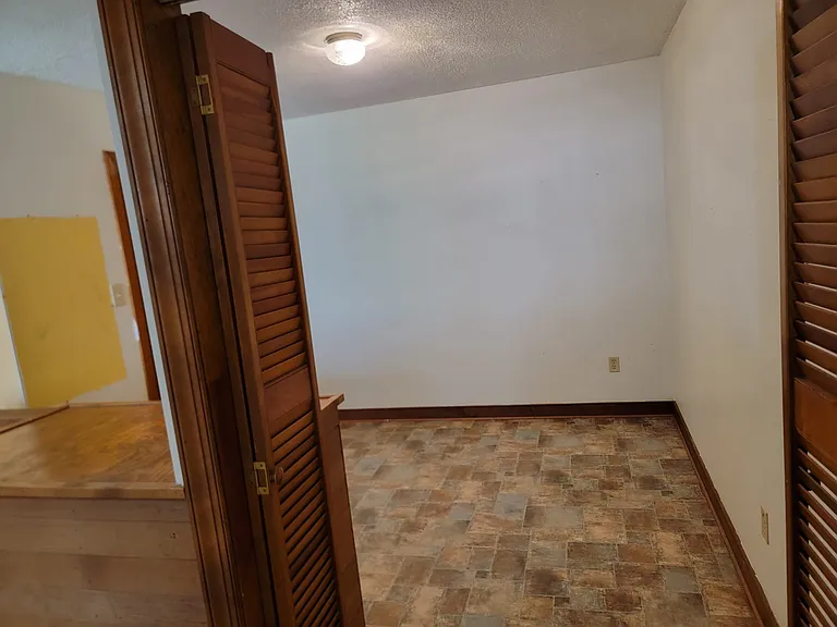 1500 Carriage Dr #0 — Photo 6