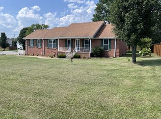 509 E Oakdale Dr, Lebanon, TN 37087