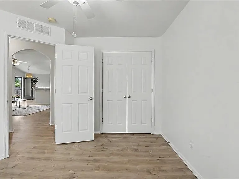 2520 NW 182nd St — Photo 16
