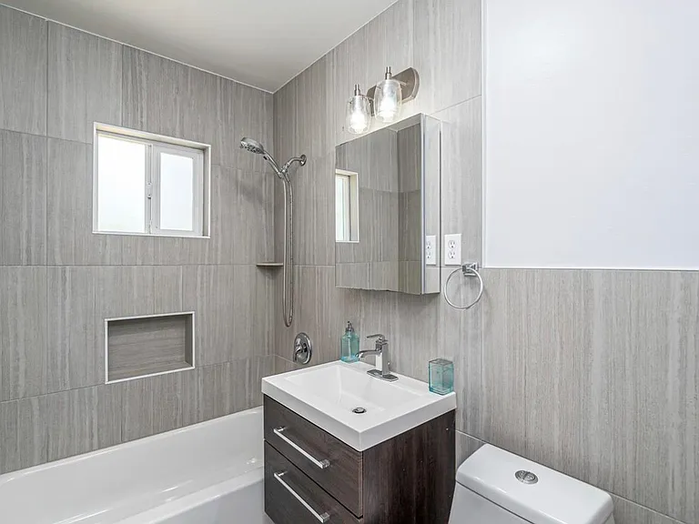 639 Delaware St — Photo 3