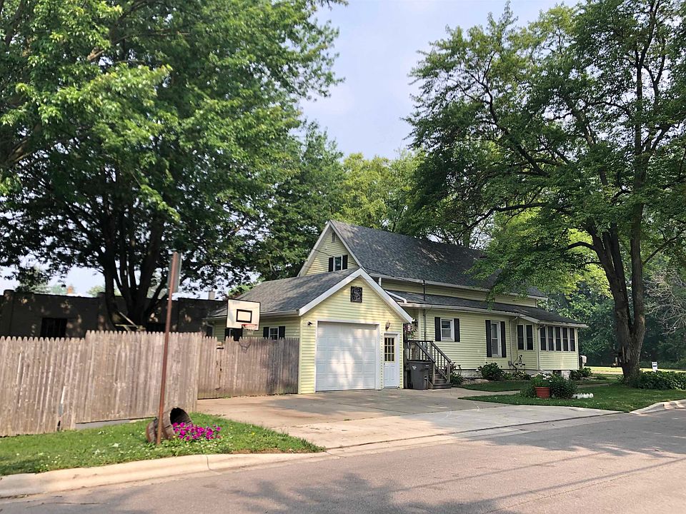 317 E Waterford St, Wakarusa, IN 46573 MLS 202331947 Zillow