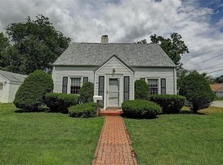 43 Ferrier Dr, Warwick, RI 02888