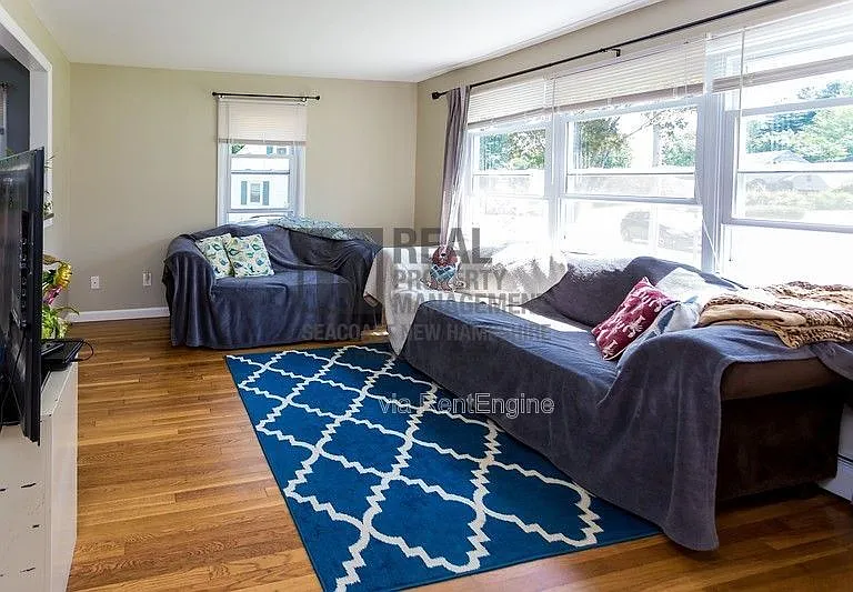 17 Richardson Dr — Photo 3