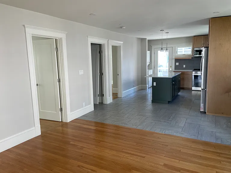 14 White St #1 — Photo 15