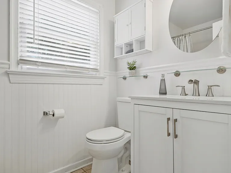 724 Yorkshire Dr — Photo 26
