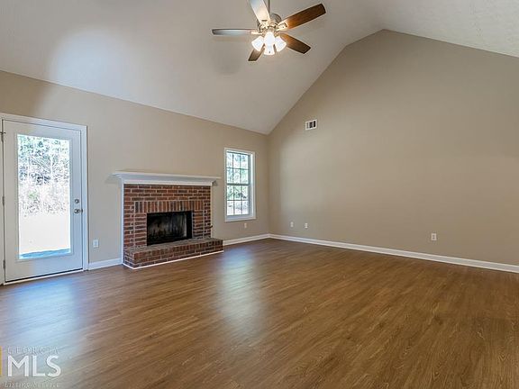 3rd image of 444 Creek Crossing Ct