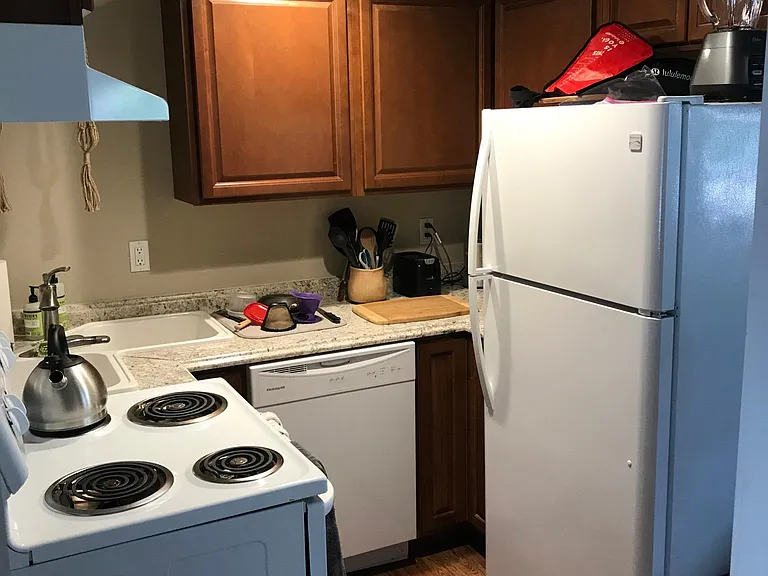 761 West St #2-B — Photo 6