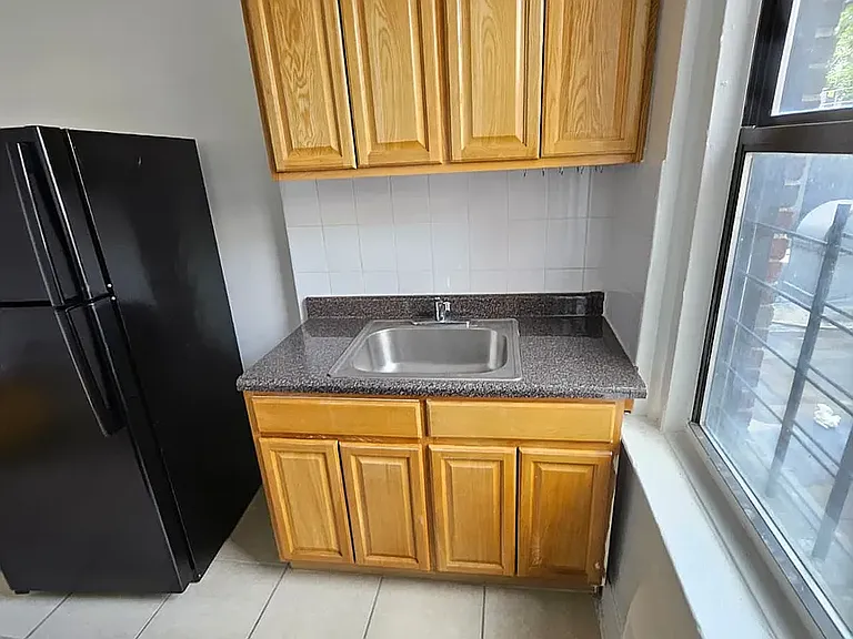 1 E 213th St #8F — Photo 8