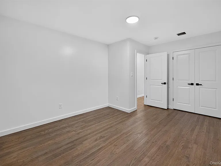 179 Roosevelt Rd — Photo 36