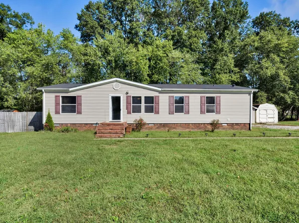 554 Saunders Ln, Kingston Springs, TN 37082