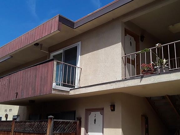 2nd image of 71 N Roosevelt Ave #5