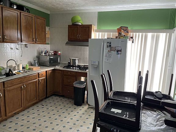 5th image of 635 W Cleveland Ave