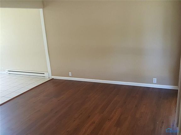 3rd image of 2301 Sheffield Pl