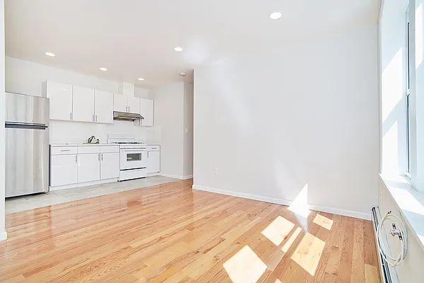 Rented by Keller Williams Realty Empire | media 11