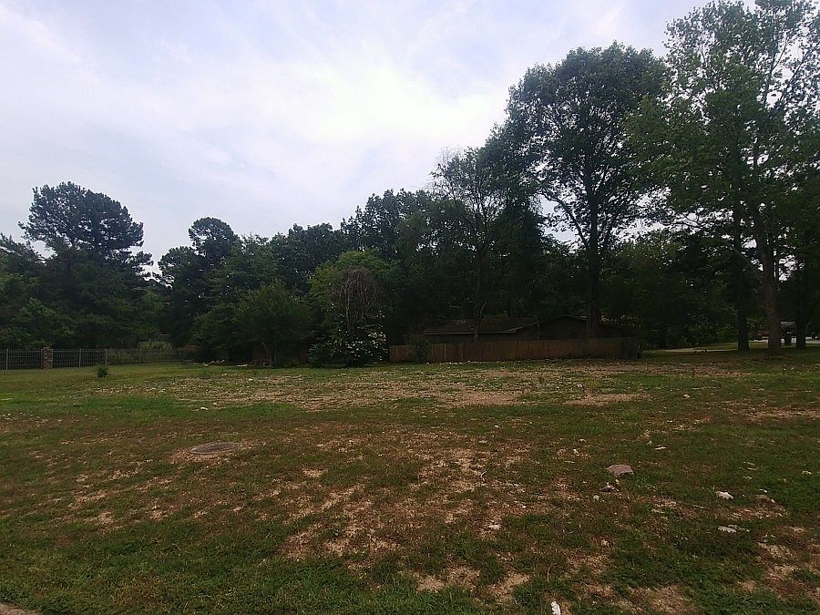 2nd image of 117 Pebble Beach Dr