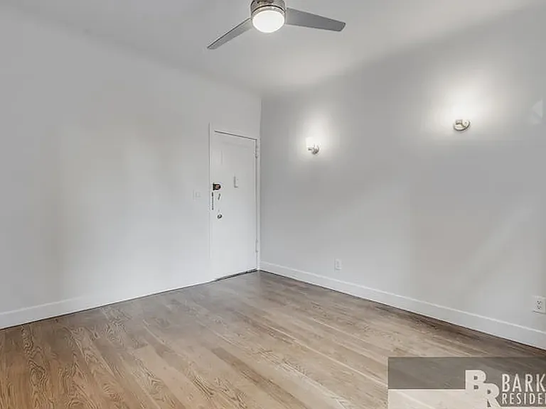105 E 15th St #56 — Photo 3