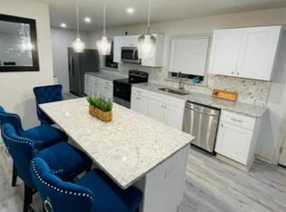 2388 Rockbridge Rd, Stone Mountain, GA 30087