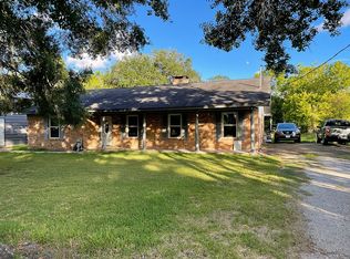 1444 County Road 808, Angleton, TX 77515