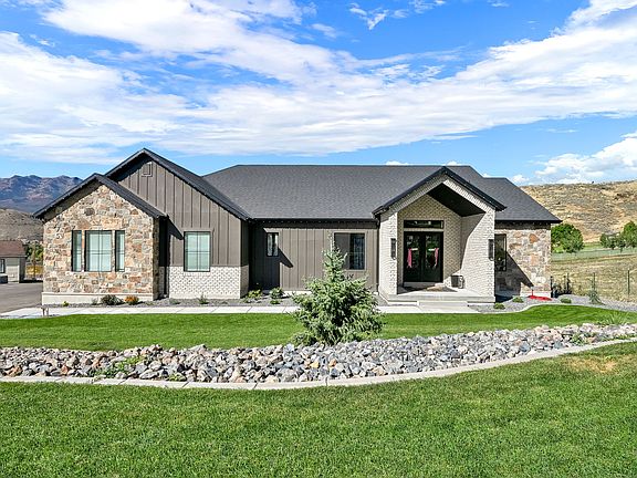 5th image of 4175 N Sego Lily Rd