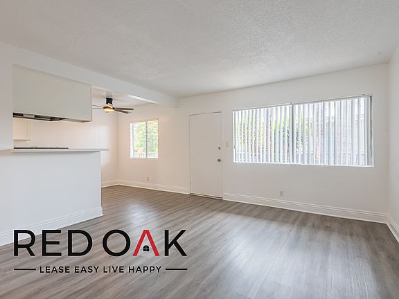 4th image of 12460 1/4 Lakewood Blvd #30