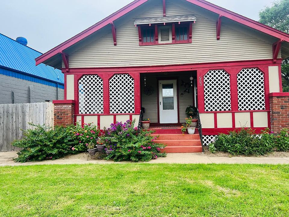 1st image of 903 N 9th St