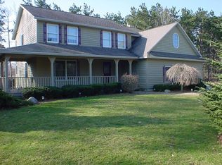 16056 Delta View Dr, Grand Haven, MI 49417