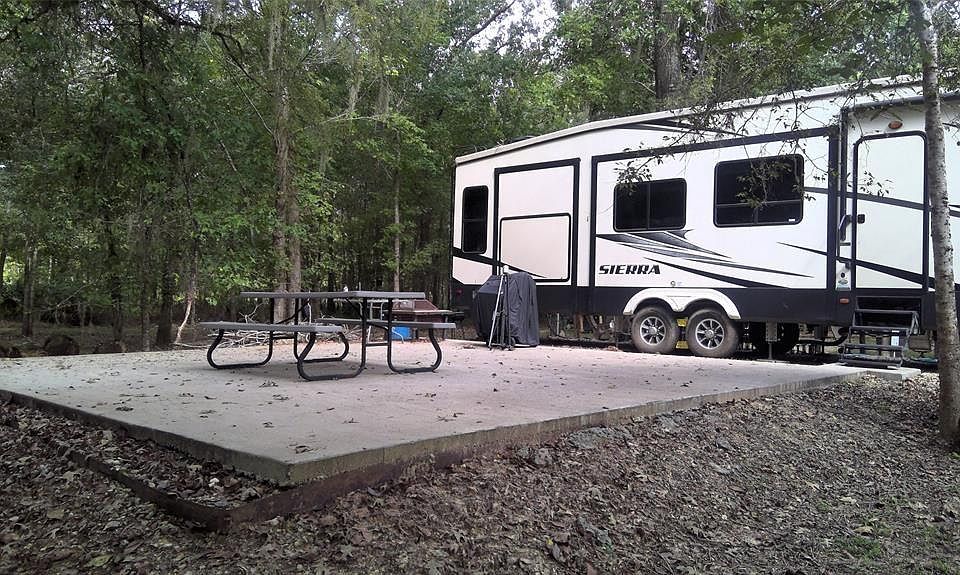 1st image of 61 Shoreline Dr