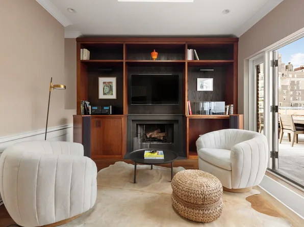 31 West 11th Street image 16 of 20