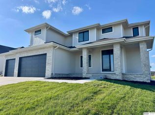 20152 T St, Omaha, NE 68135