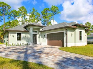 505 1st St NW, Naples, FL 34120