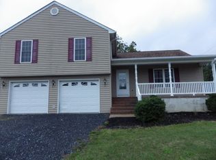 127 Woodside Dr, Waynesboro, VA 22980