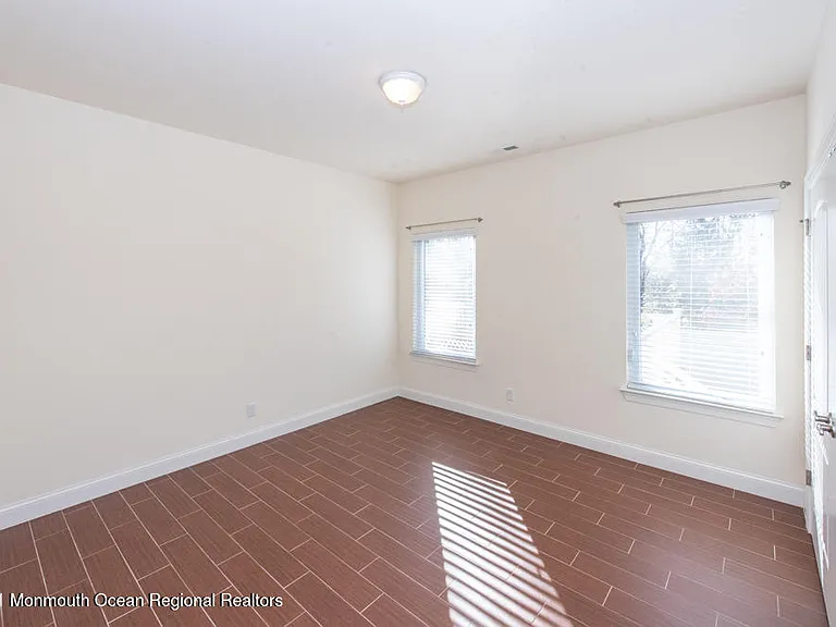 12 Cindy Ct — Photo 36