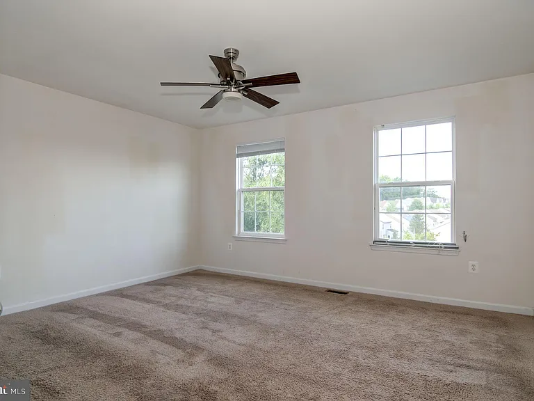 3401 Eagle Ridge Dr — Photo 23
