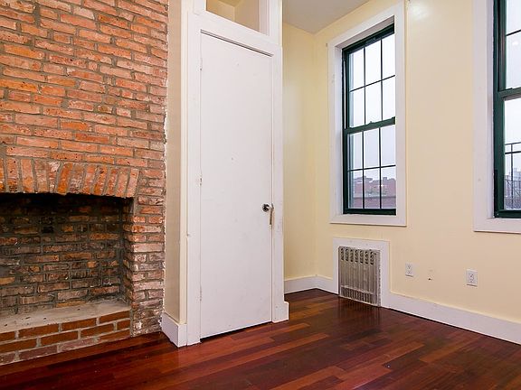 4th image of 276 Boerum St #2H