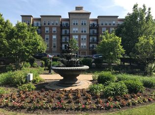 190 W Johnson St UNIT 205, Palatine, IL