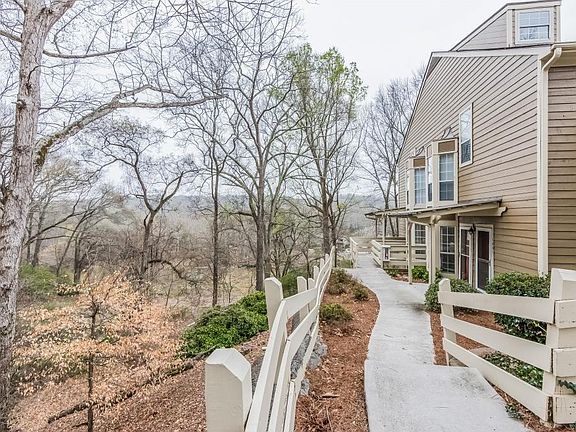 3rd image of 1503 Riverview Dr SE #1503