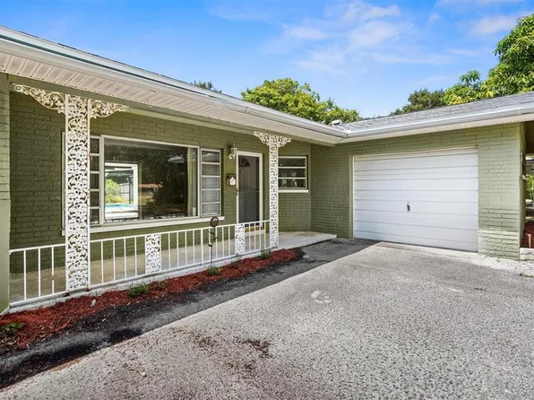 2310 Caesar Way S, Saint Petersburg, FL 33712
